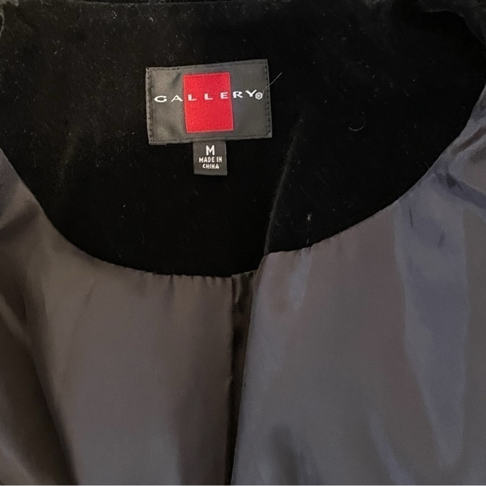 Gallery velvet coat size M,washable, bubble like skirt, vintage? Excellent shape - Picture 7 of 13